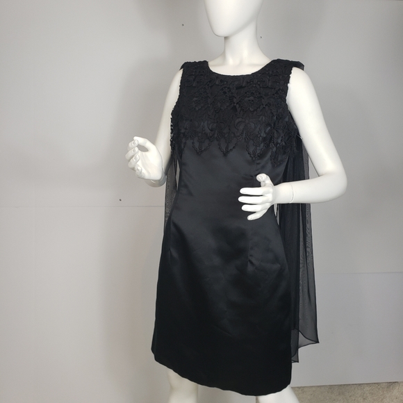 Evening Ball Gown - Picture 3 of 11